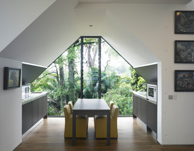 Custom made kitchenette and table and chairs by Meridiani